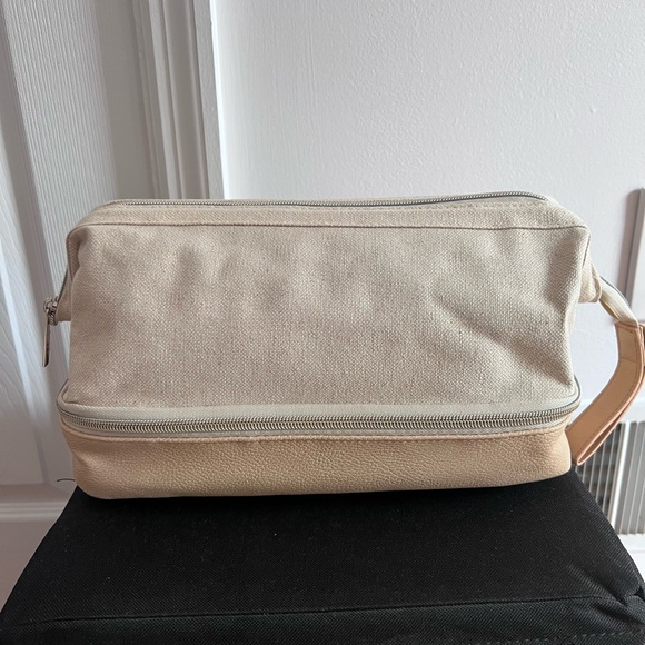 Beis The Dopp Kit in beige - Picture 1 of 5